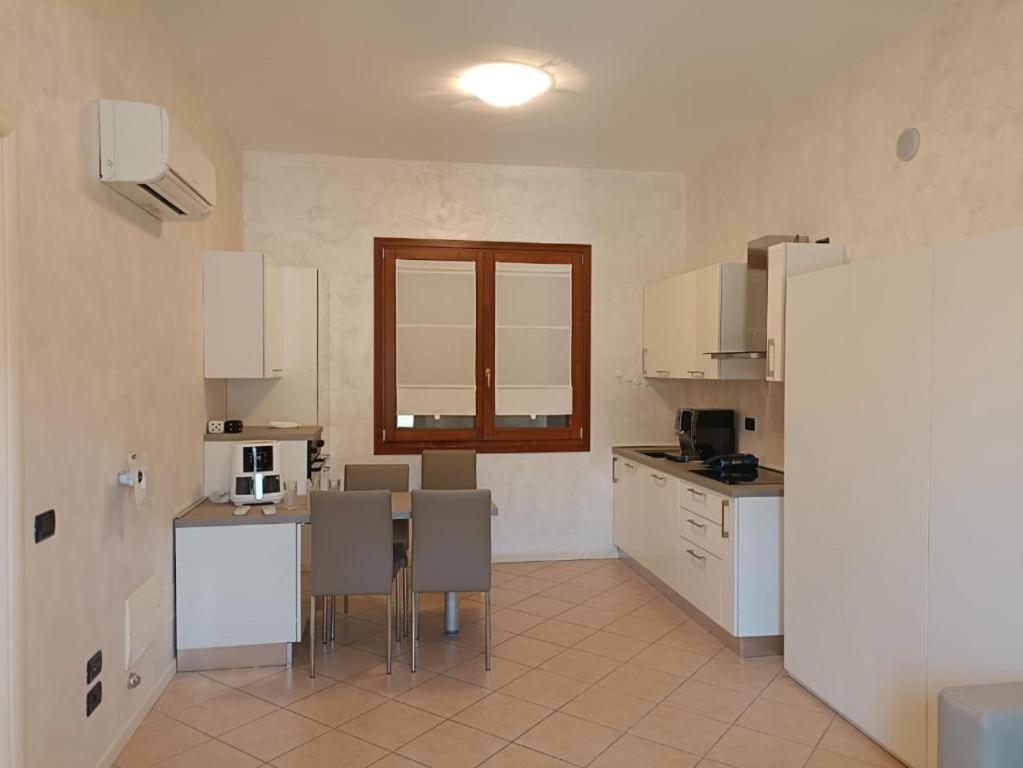 The Romantic Beach - Residence With Pool Manerba del Garda Esterno foto