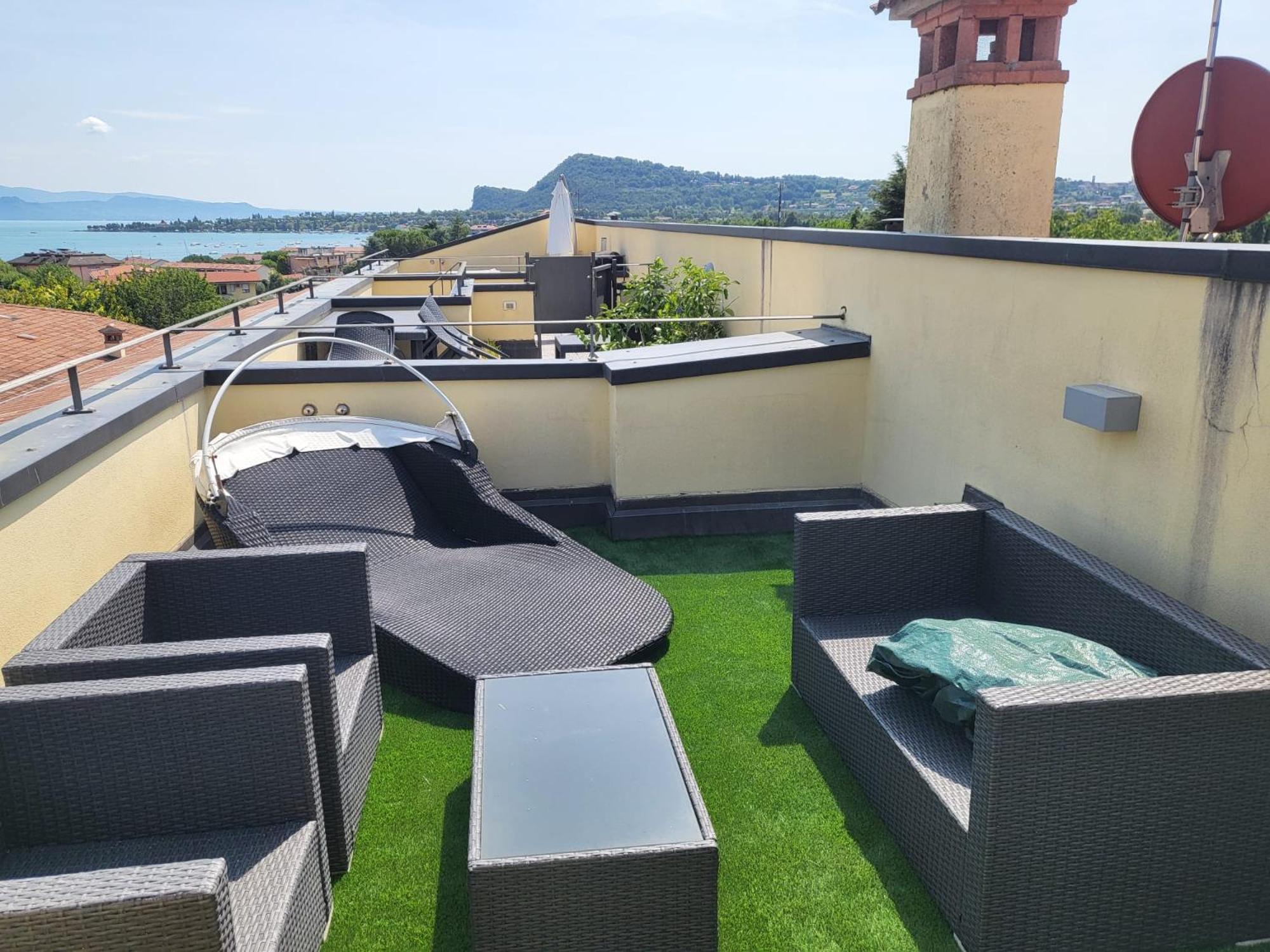 The Romantic Beach - Residence With Pool Manerba del Garda Esterno foto